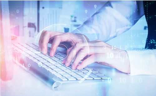 聞小明入選武漢市高新技術(shù)產(chǎn)業(yè)協(xié)會(huì)專家?guī)?，中衛(wèi)慧通聯(lián)合創(chuàng)始人助力產(chǎn)業(yè)技術(shù)咨詢